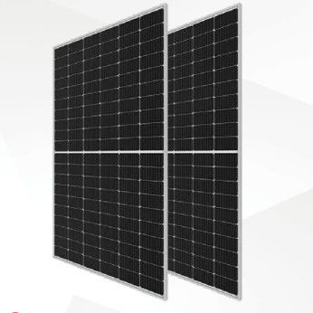 Installazione di pannelli solari CCSN con modulo monocristallino da 120 celle